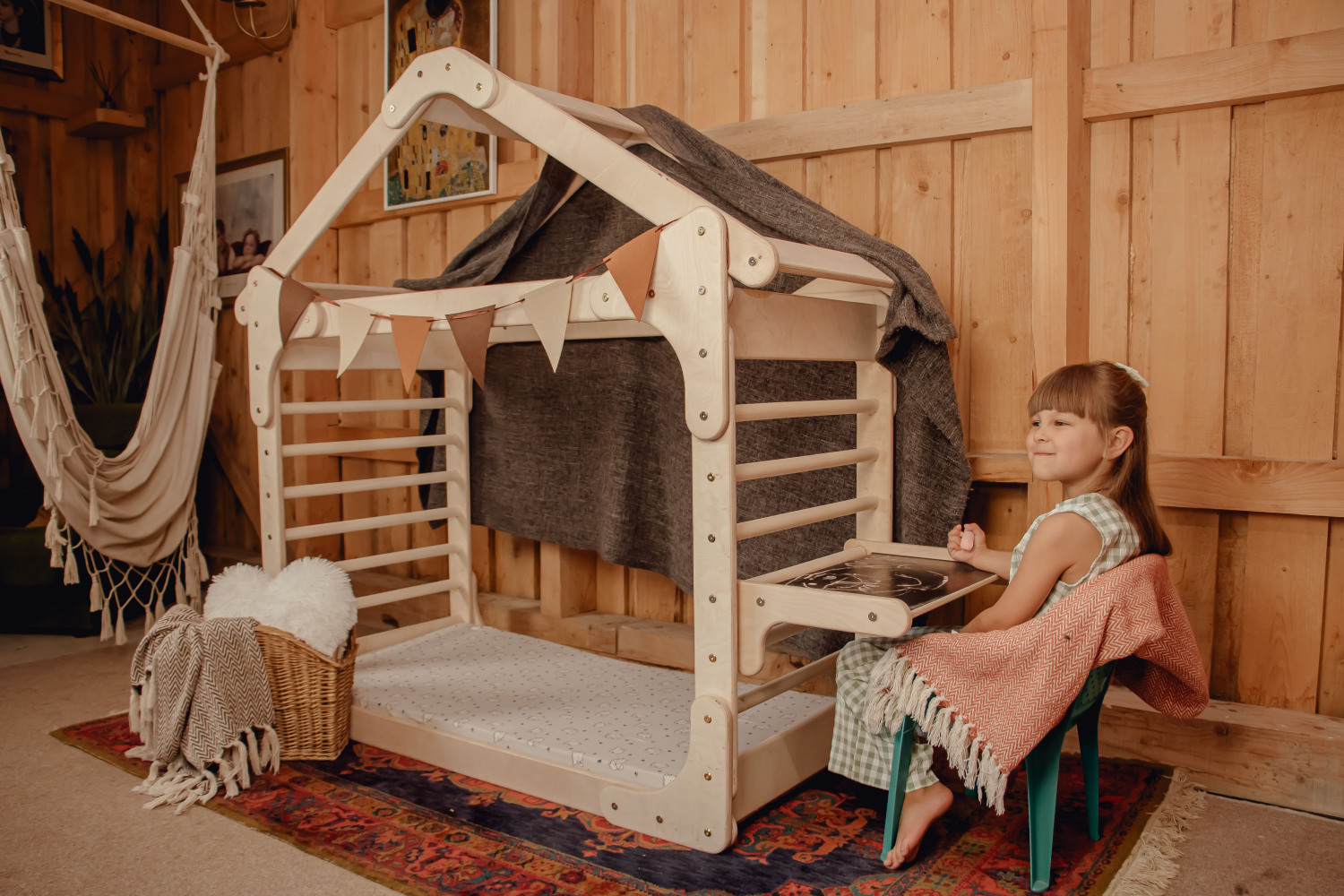 Lukfoto_lv_10 (2).jpg Study & Sleep House Bed - Image 1